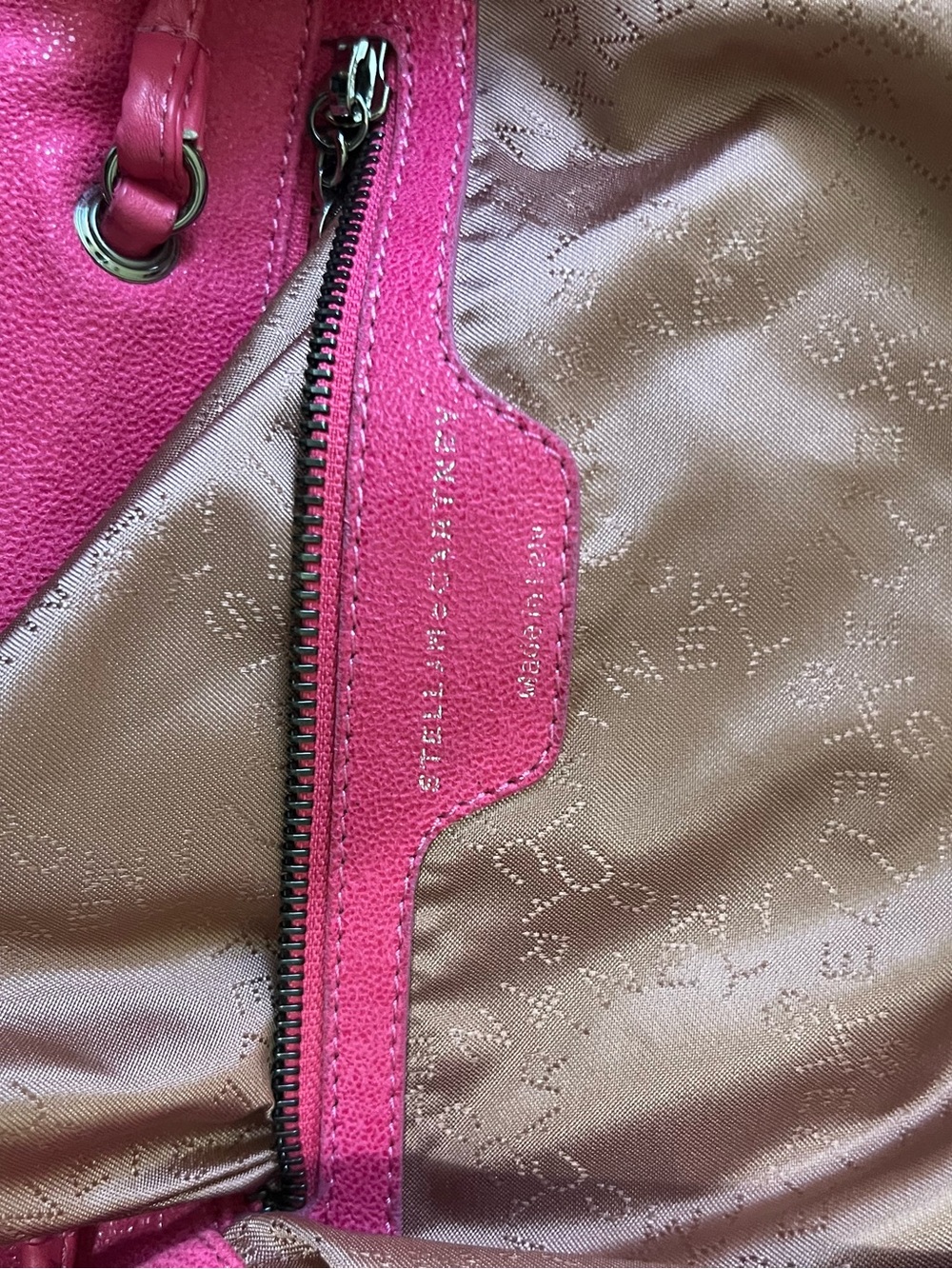 Stella McCartney Vibrant Hot Pink Chain-Trim Backpack - Picture 10 of 14